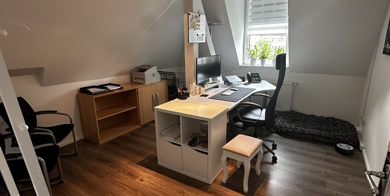 Büro 1