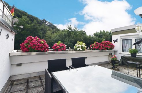 Dachterrasse mit Waldblick