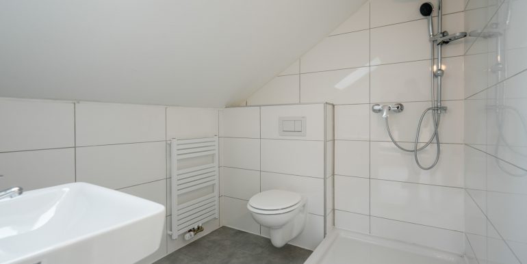 Badezimmer DG