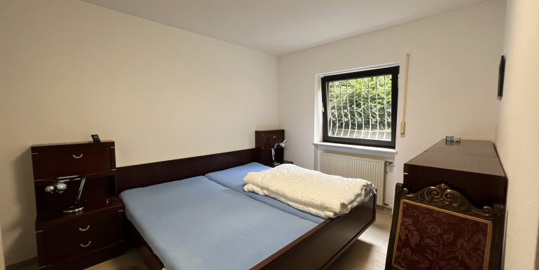 Schlafzimmer KG