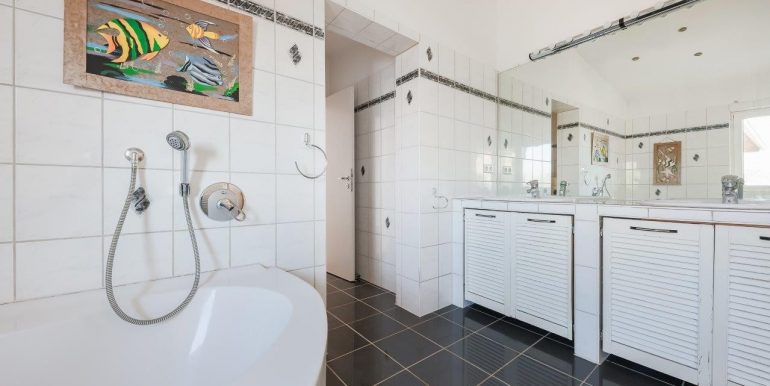 Badezimmer OG