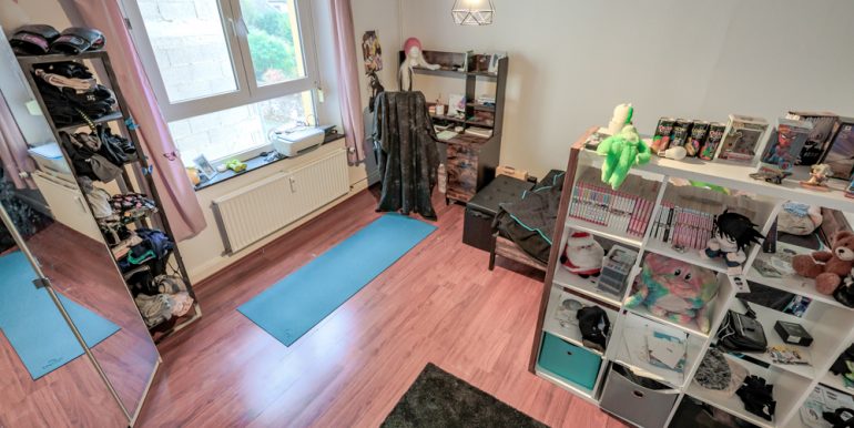 Zimmer 2 Wohnung MFH OG