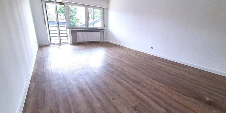 Dasca. 28 m² große Wohn-/Esszimmer