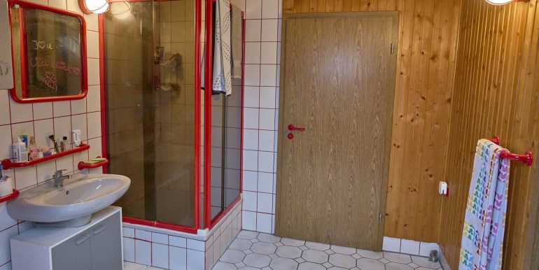 Badezimmer DG