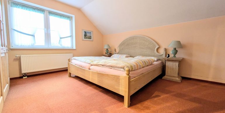 Schlafzimmer OG